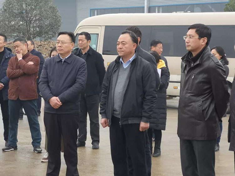 隨州市委、市人大代表團(tuán)蒞臨程力集團(tuán)商用車產(chǎn)業(yè)園視察